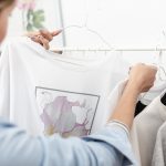 Нанесение логотипа на одежду в Новосибирске: современные методы и советы